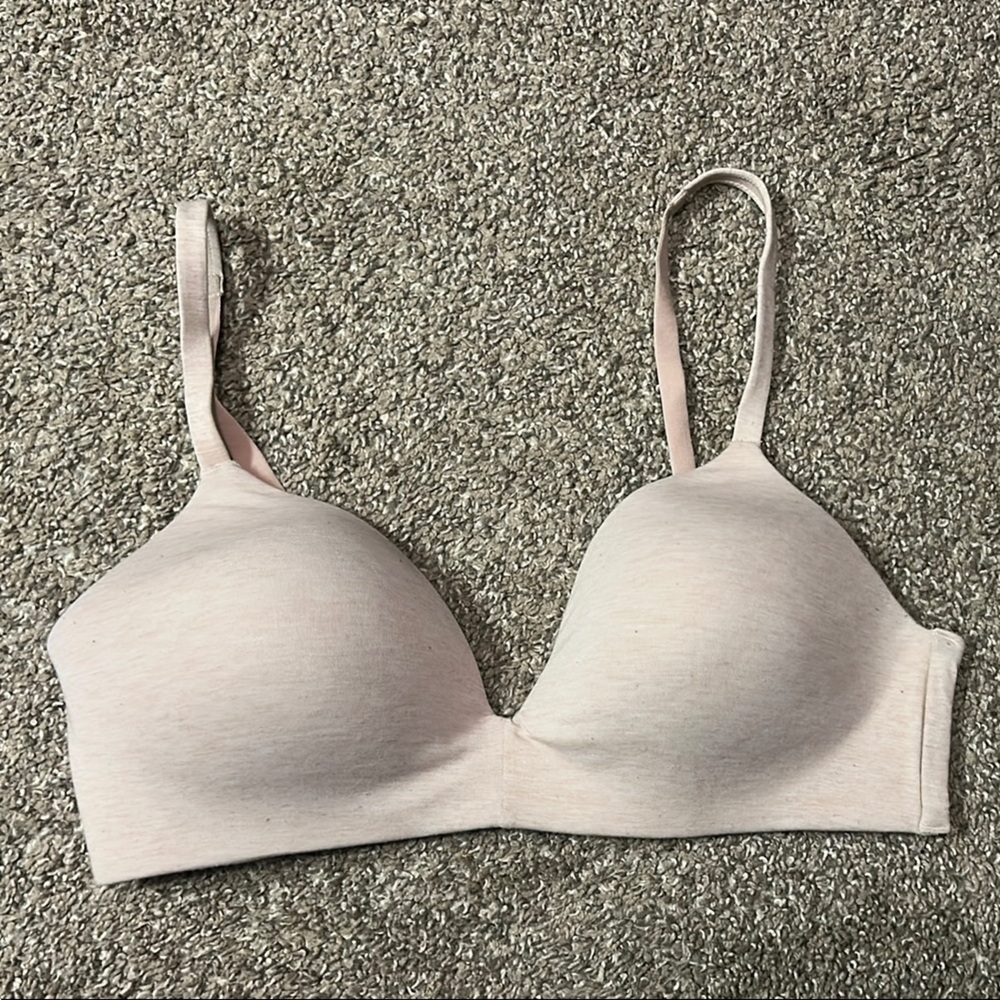 GAP Pink Seamless Bra with Underwire Support